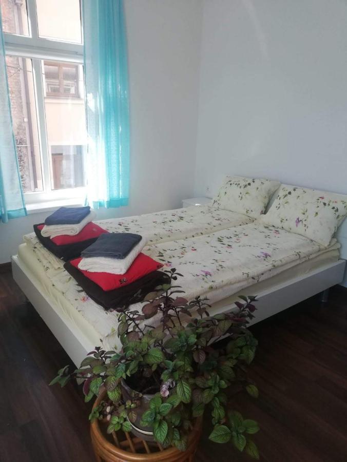 Hostel Staromiejski Грудзёндз Экстерьер фото